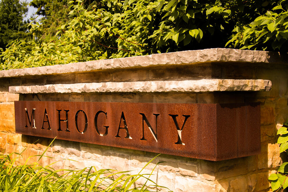 Mahogany, Manotick, Community Entrance Feature